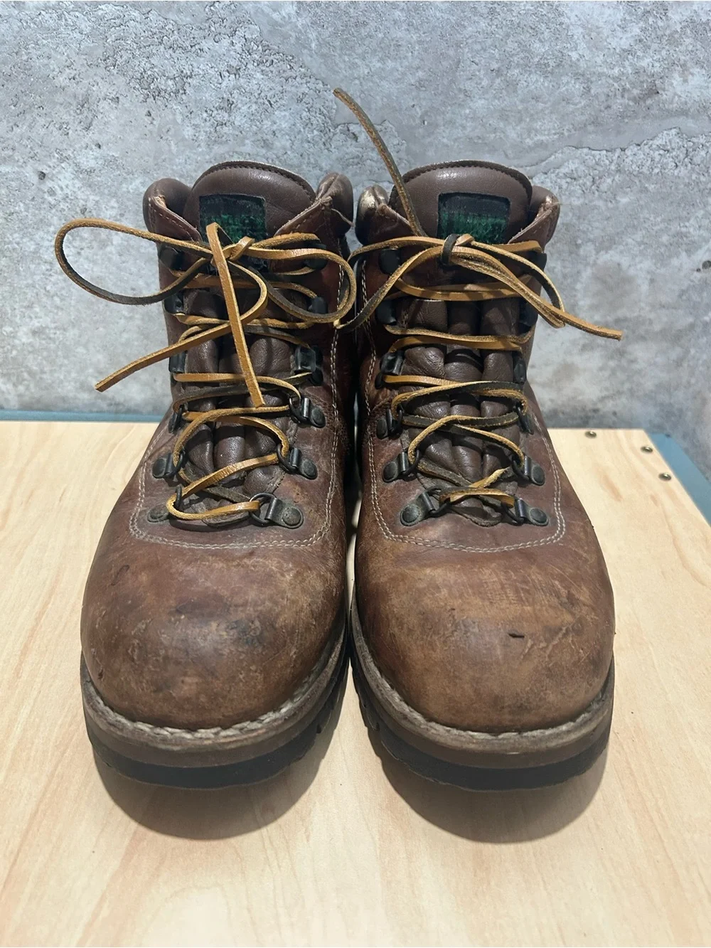 Limmer Lightweight hiking boot men’s size 7.5